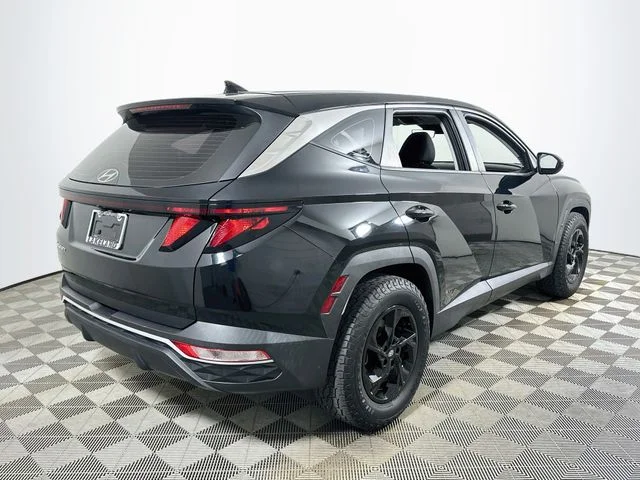 Pre-Owned 2022 Hyundai Tucson SE