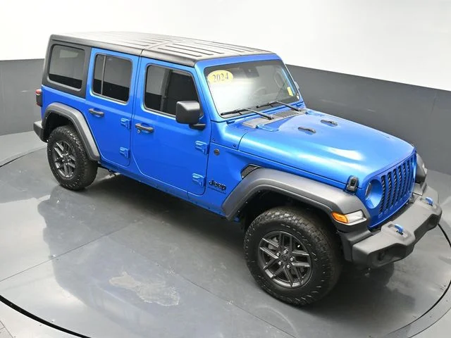 Used 2024 Blue Jeep Sport S image 44