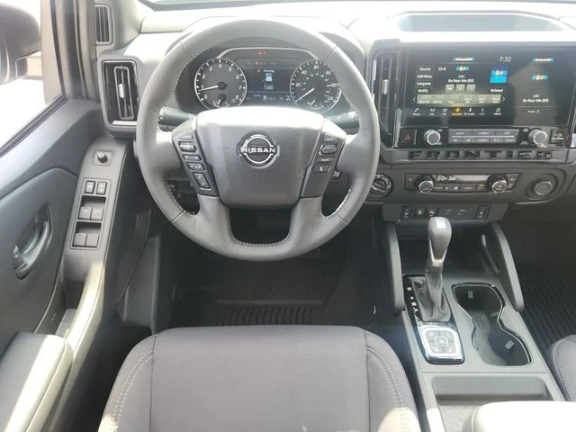 2026 Nissan Frontier SV - Photo 9