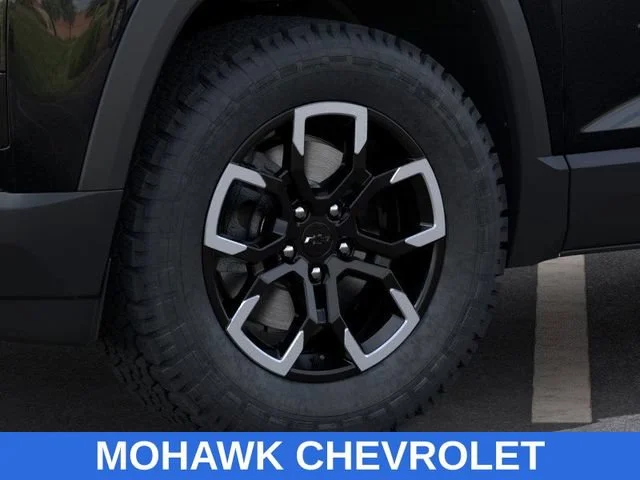 New 2026 Mosaic Black Metallic Chevrolet ACTIV image 9