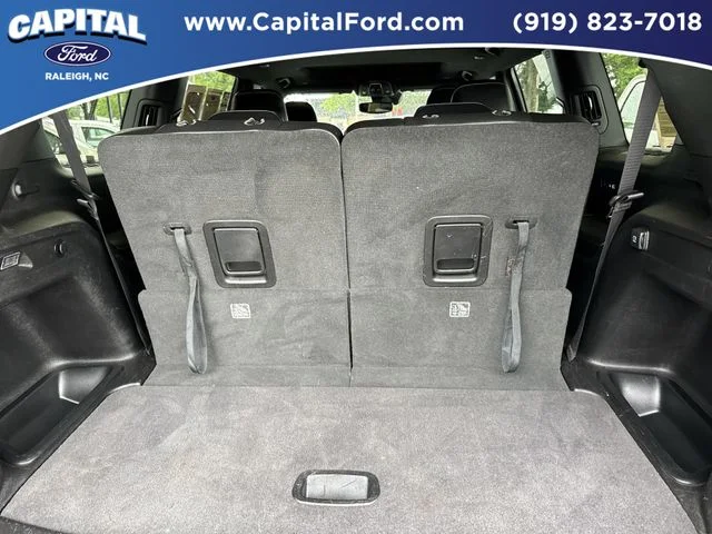 Used 2023 Black Jeep Altitude image 16