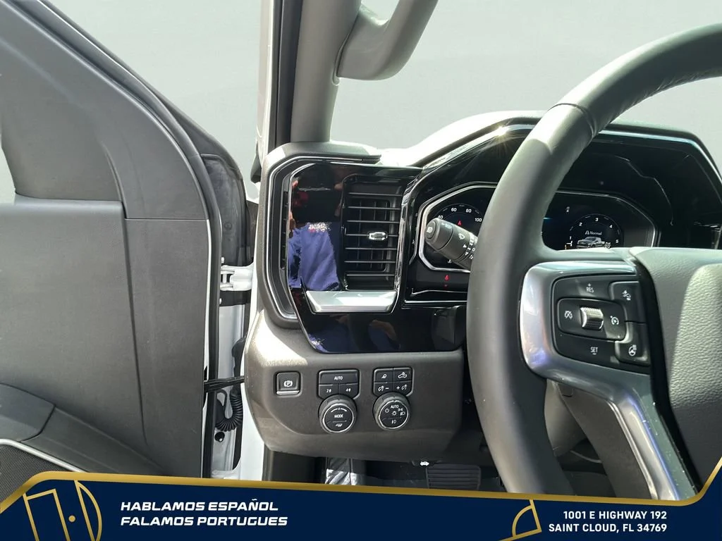 Used 2026 Summit White Chevrolet RST image 31