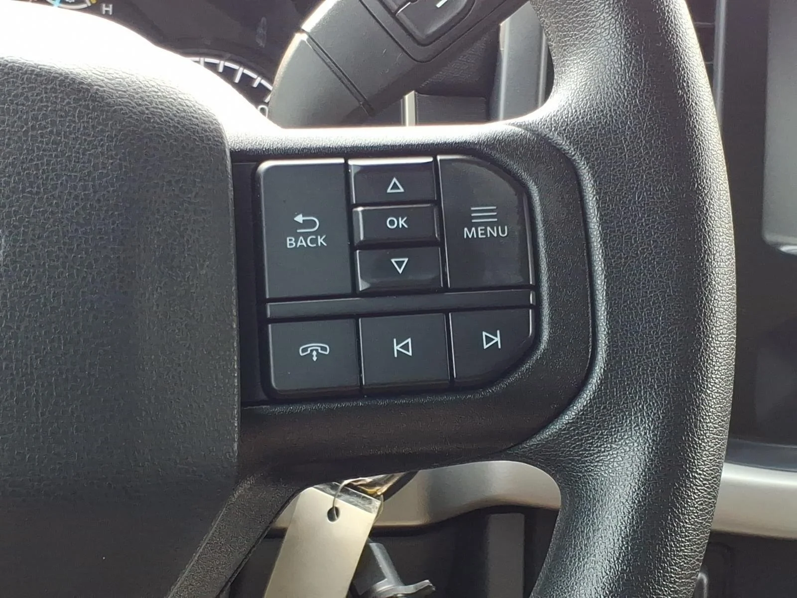 Used 2022 Oxford White Ford XLT image 26