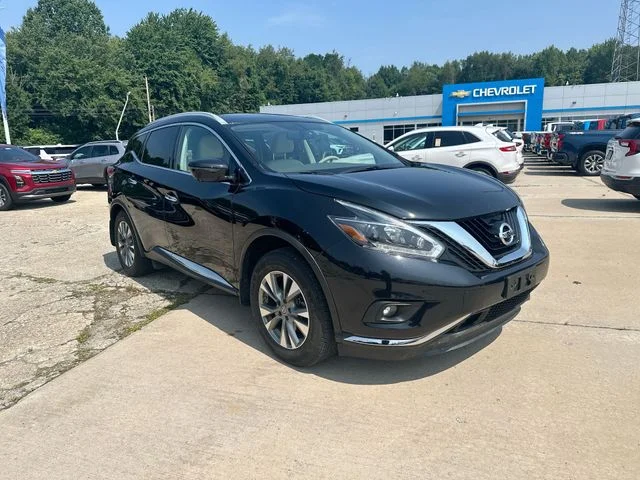 Used 2018 Black Nissan SL image 11