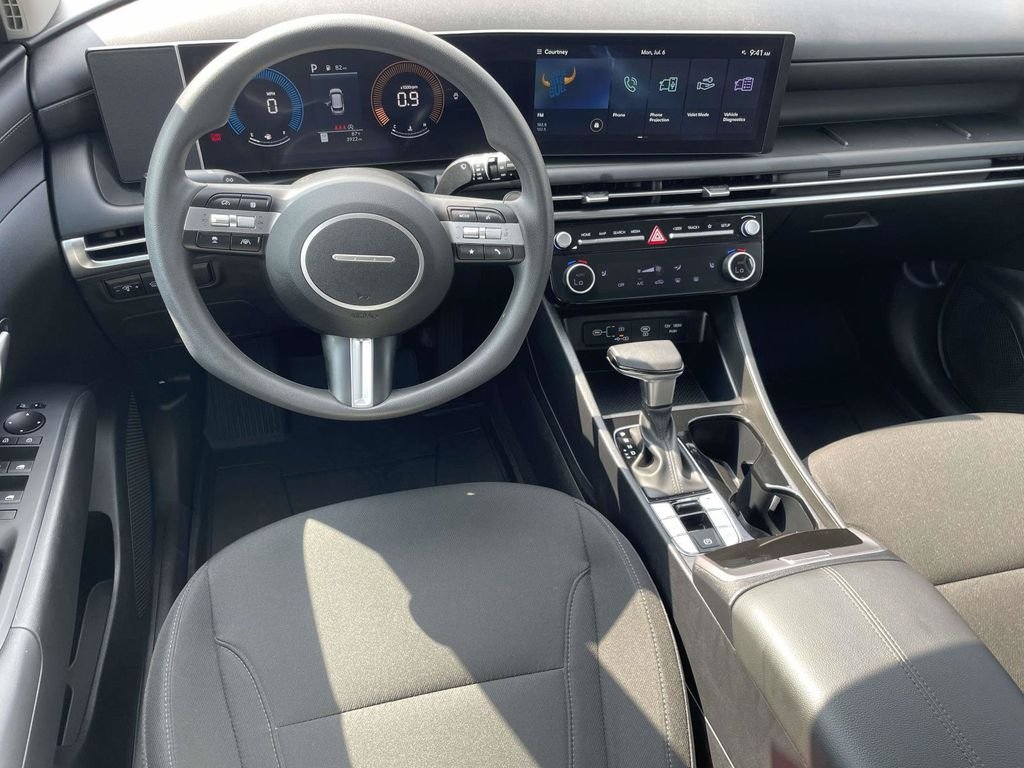 Used 2026 White Hyundai SEL image 9