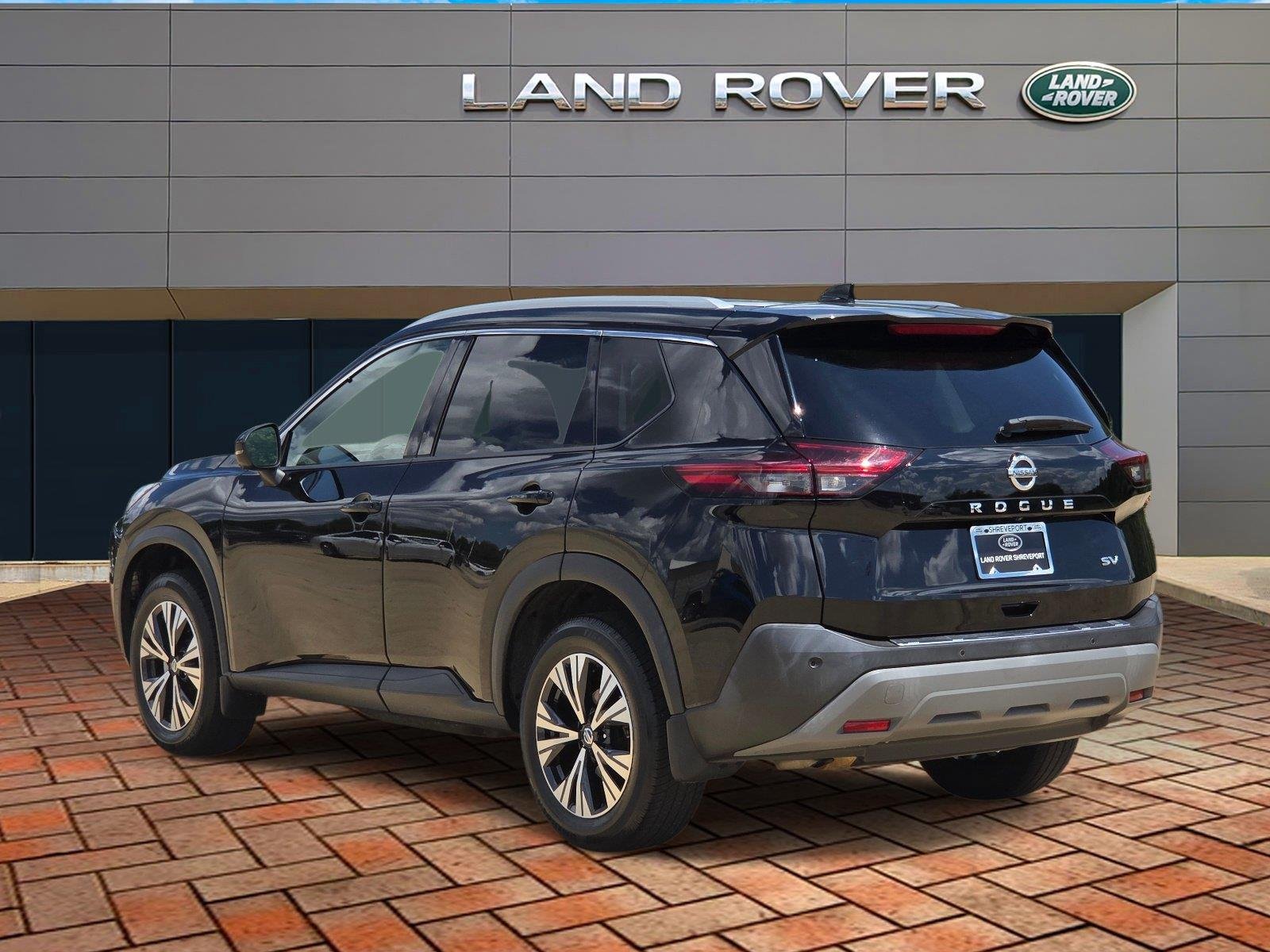 Used 2021 Super Black Nissan SV image 6