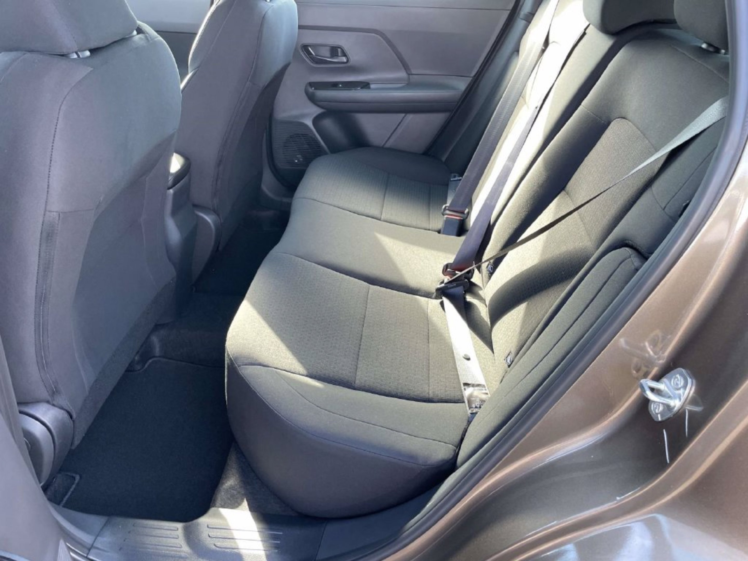 New 2027 Canyon Bronze Metallic Nissan S image 10