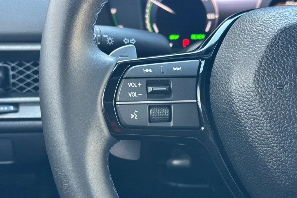 Used 2026 Winter Frost Pearl Honda  image 29