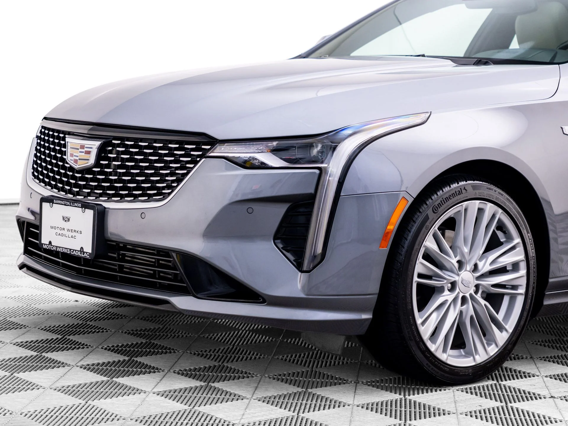 Used 2022 Gray Cadillac Premium Luxury image 37