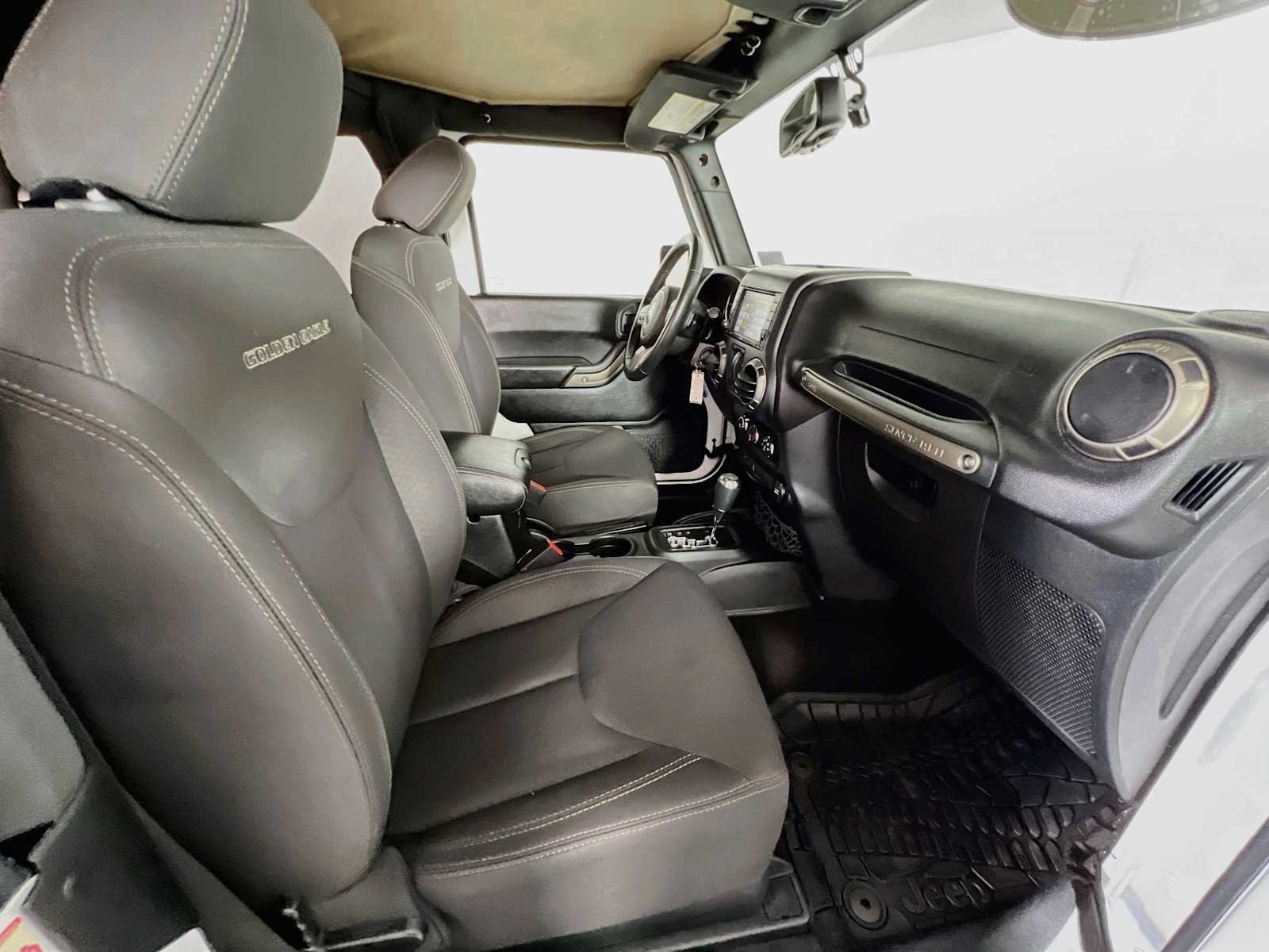 Used 2018 Bright White Clearcoat Jeep Golden Eagle image 26