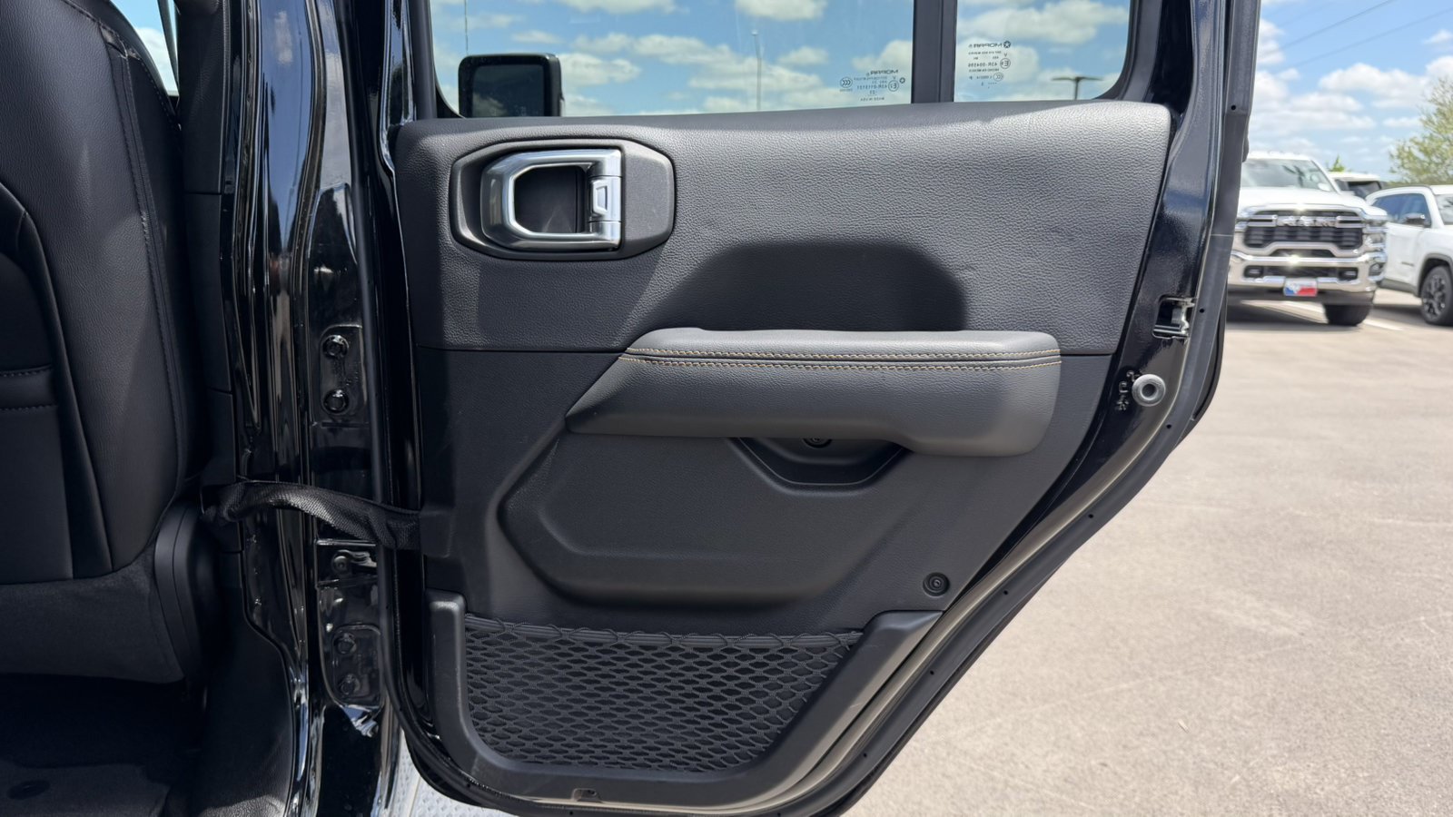 Used 2023 Black Clearcoat Jeep High Altitude image 16