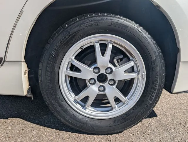 Used 2010 White Toyota  image 25