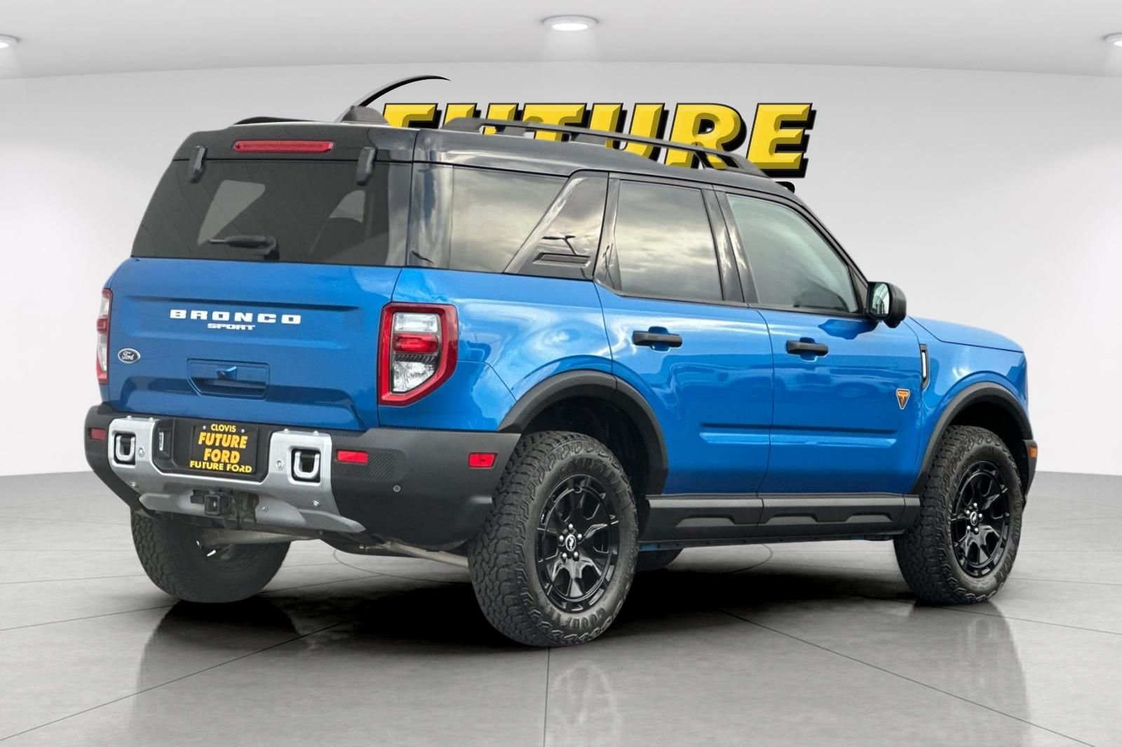 Used 2025 Blue Ford Badlands image 3