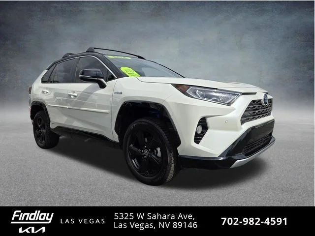 Used 2021 White Toyota XSE image 3