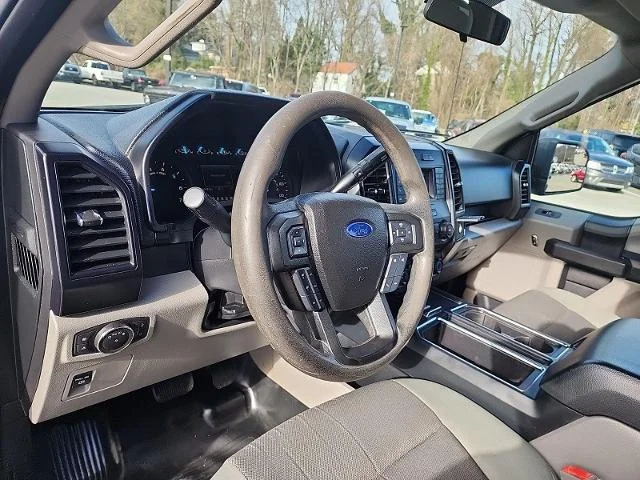 Used 2018 Stone Gray Ford XL image 17