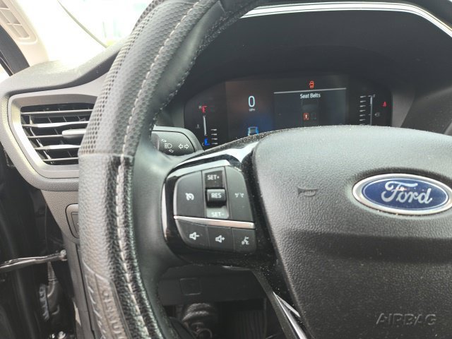 Used 2023 Black Metallic Ford Active image 5