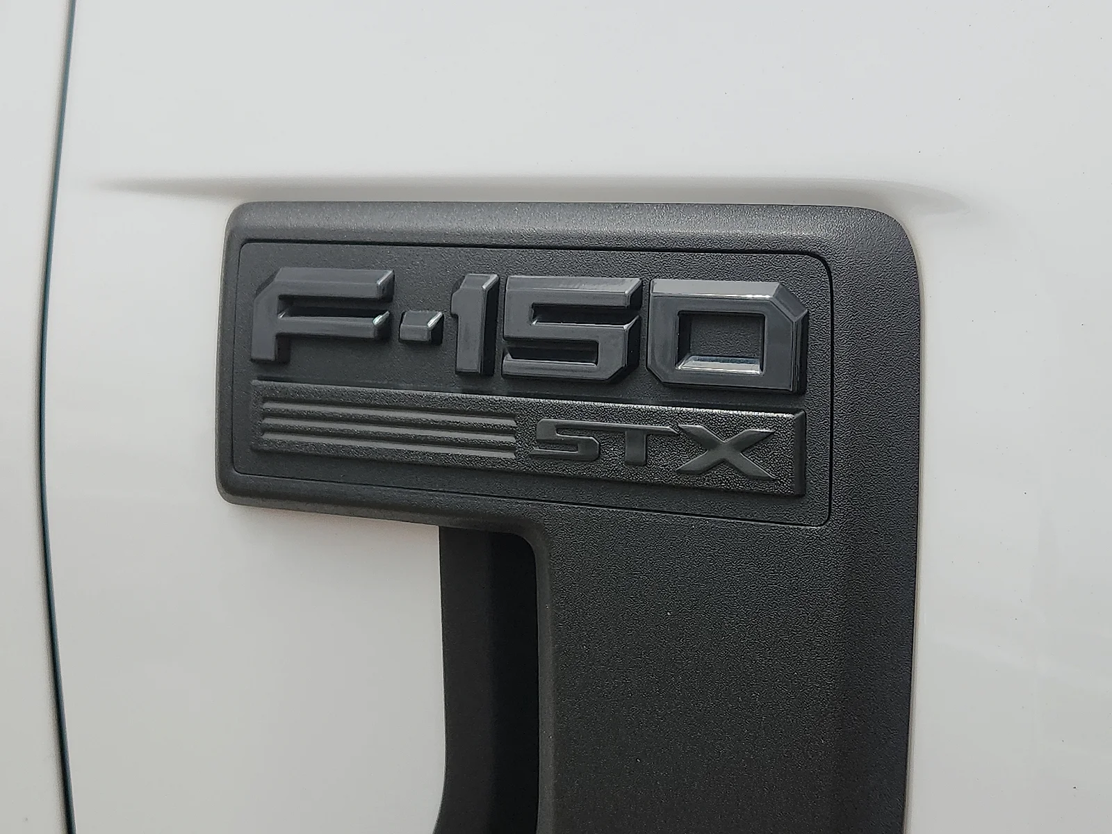 Used 2023 Oxford White Ford XL image 8