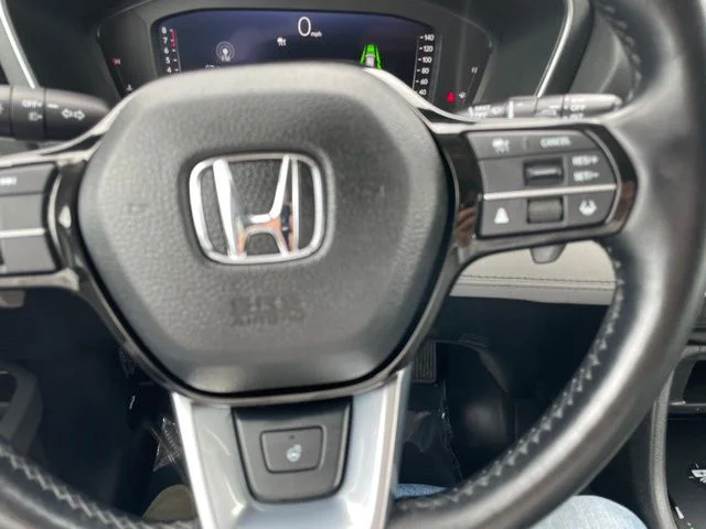 Used 2023 Lunar Silver Metallic Honda Elite image 20