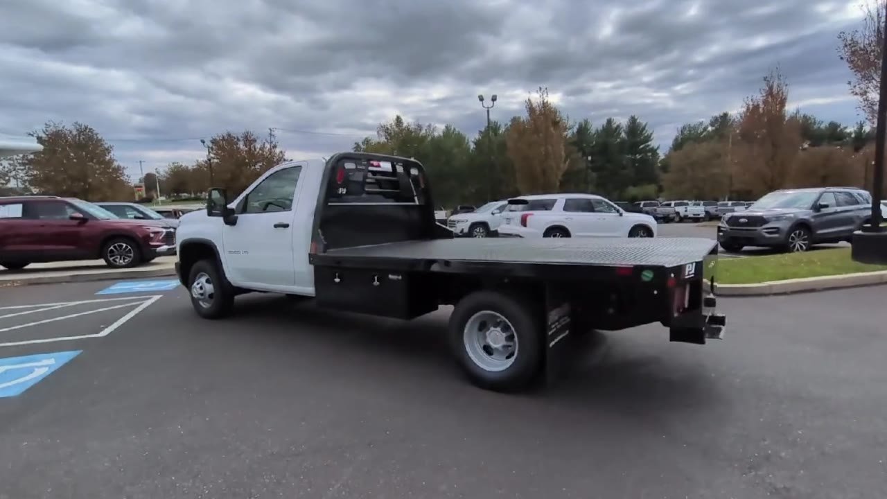 2025 Chevrolet Silverado 3500 HD Work Truck - Photo 38