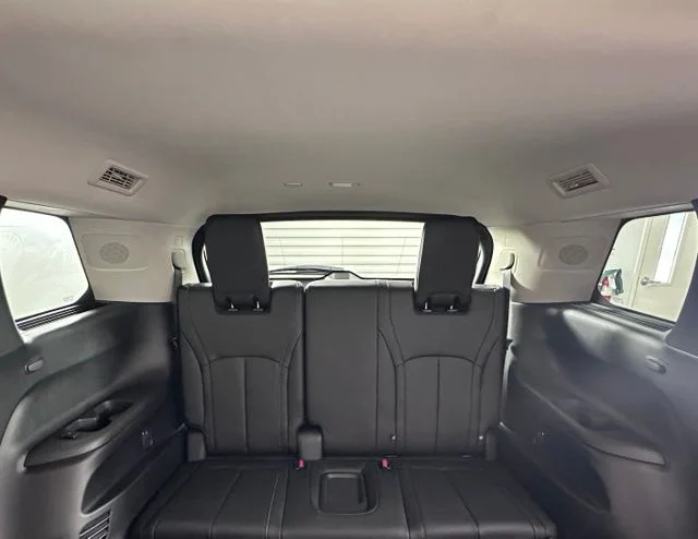 Certified Used 2026 Mineral Black INFINITI LUXE image 24
