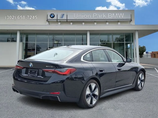 New 2026 Black Sapphire Metallic BMW xDrive40 image 4