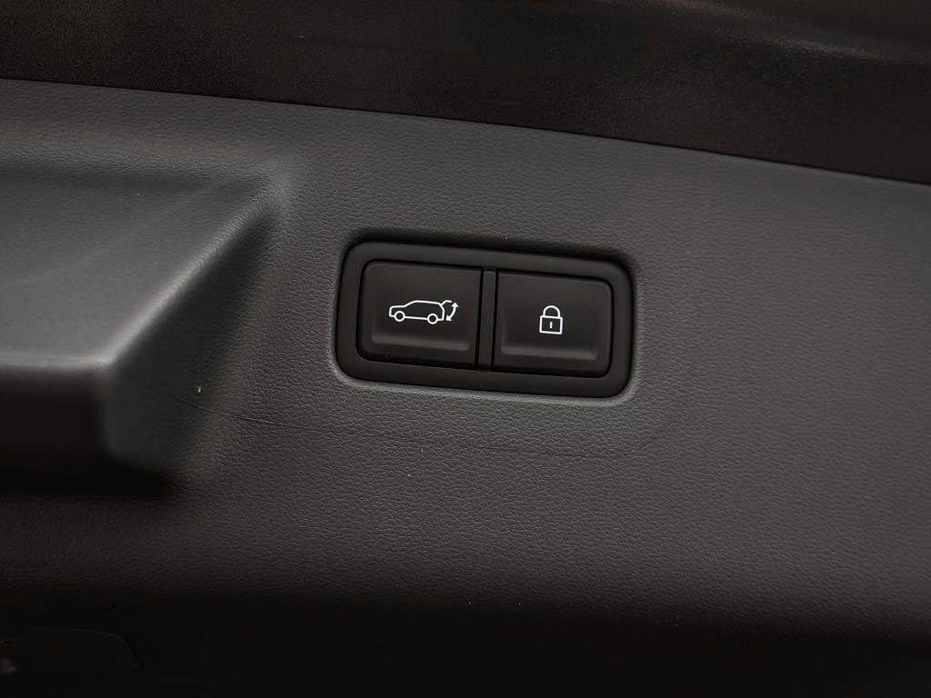 New 2026 Rockwood Green Hyundai Limited 6P AWD image 36