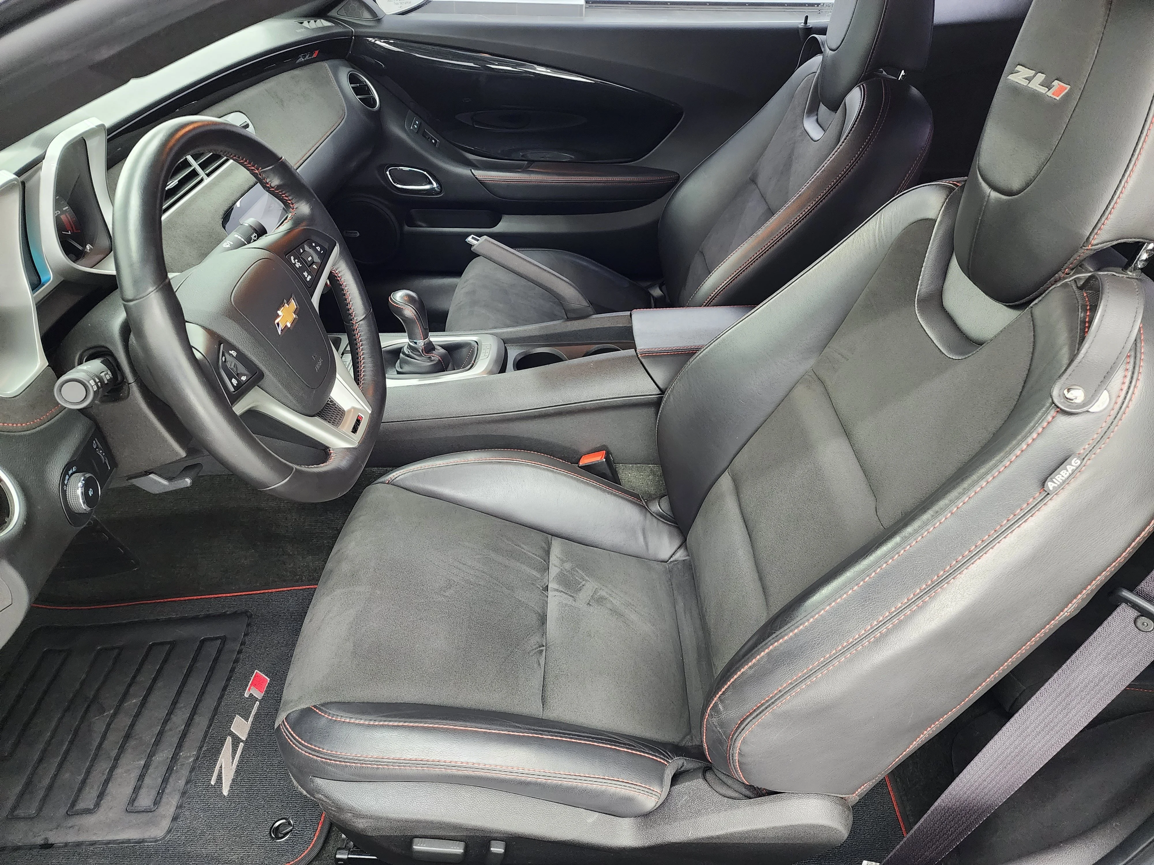 Used 2012 Ashen Gray Metallic Chevrolet ZL1 image 8