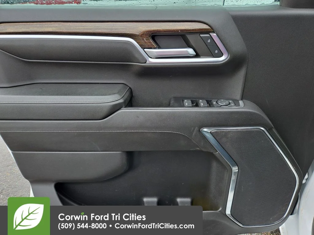 Used 2023 Summit White GMC Elevation image 14
