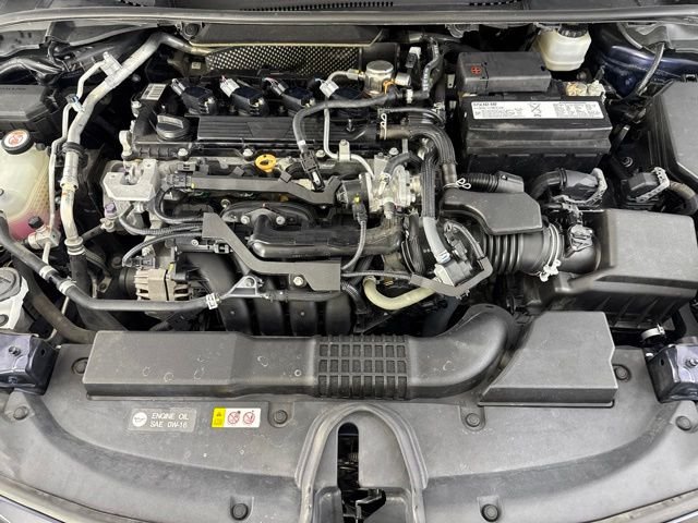 Used 2020  Toyota SE image 21