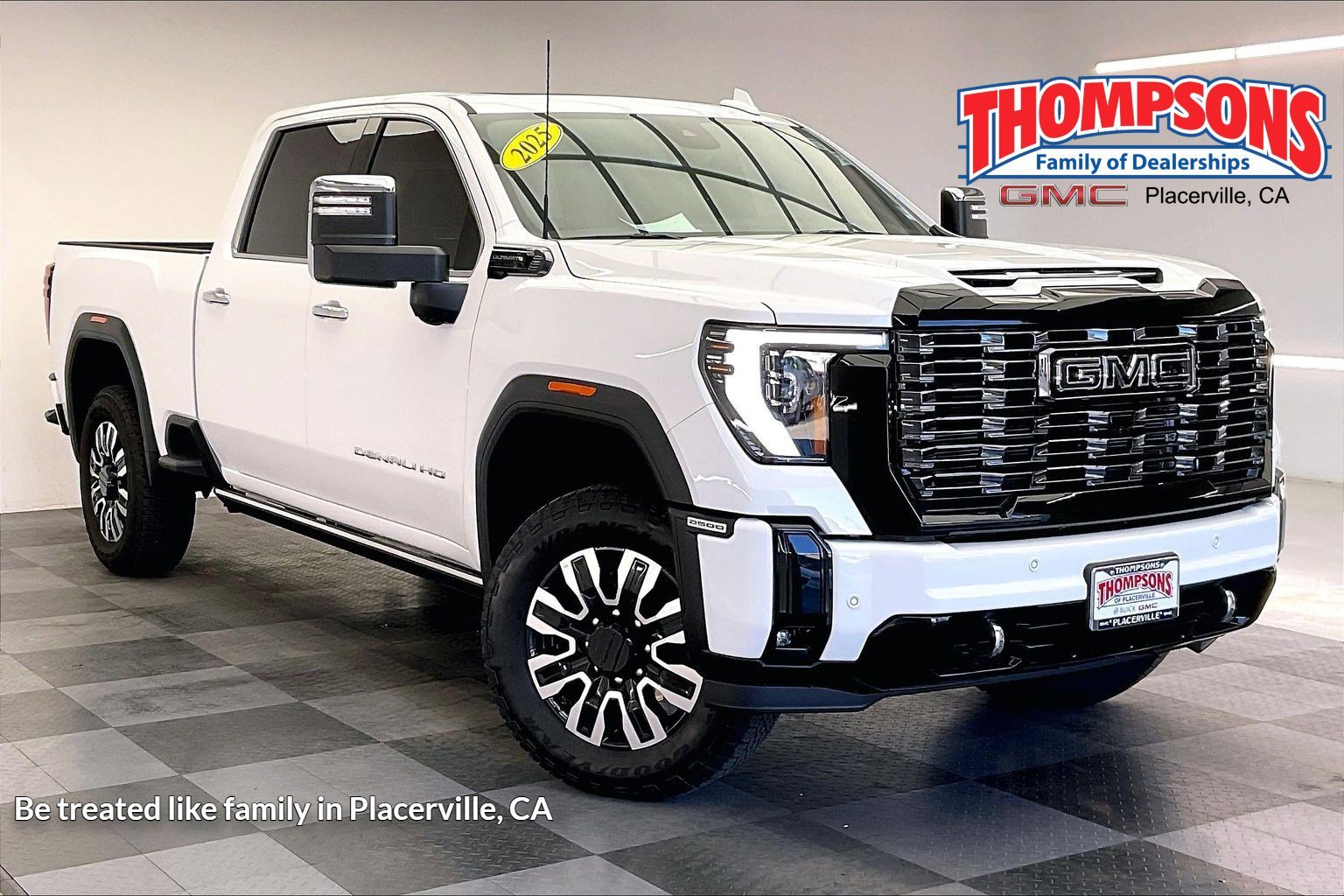 2025 GMC Sierra 4WD Crew Cab Long Box Denali Ultimate's photo