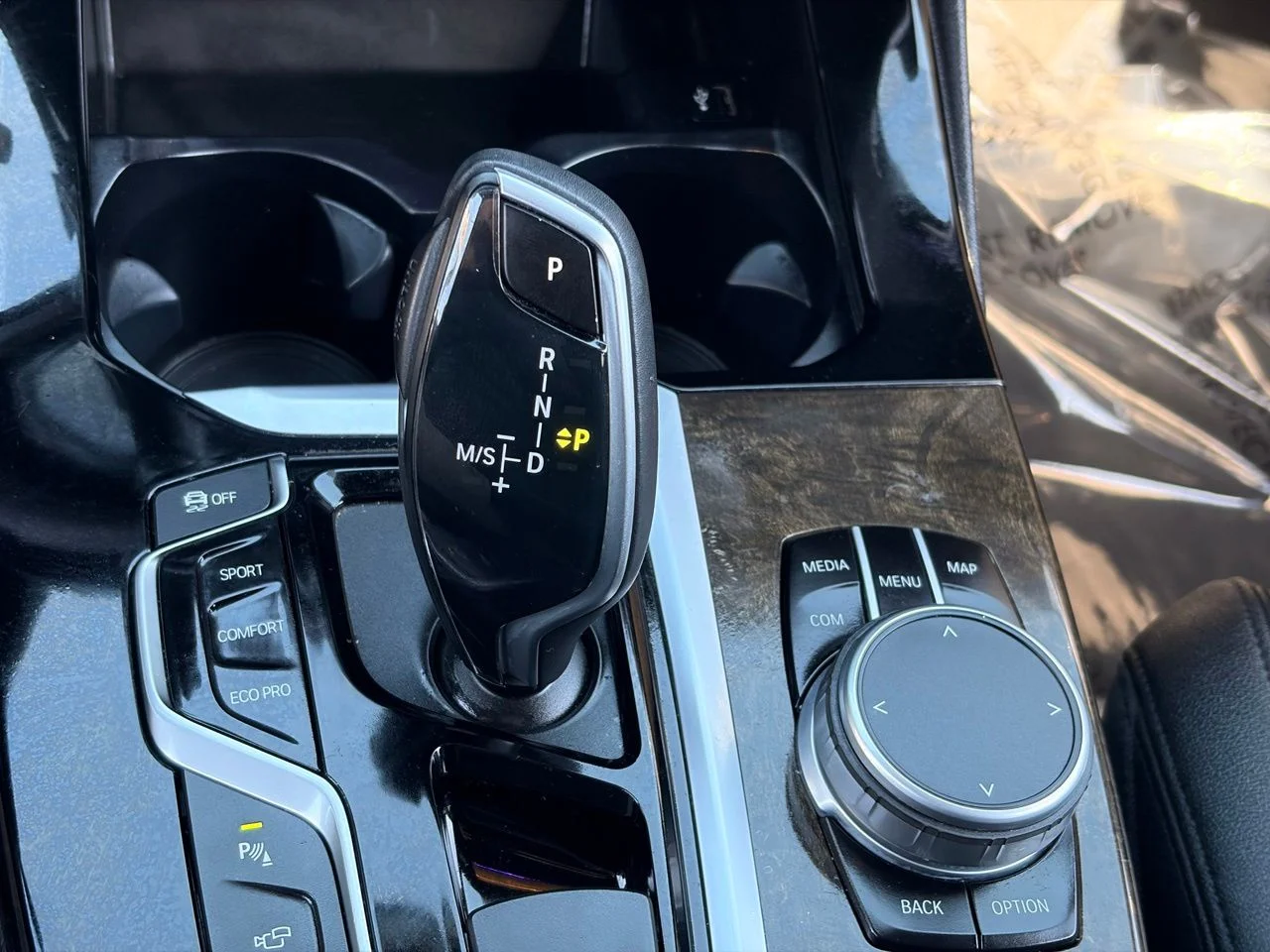 Used 2020 Glacier Silver Metallic BMW sDrive30i image 23