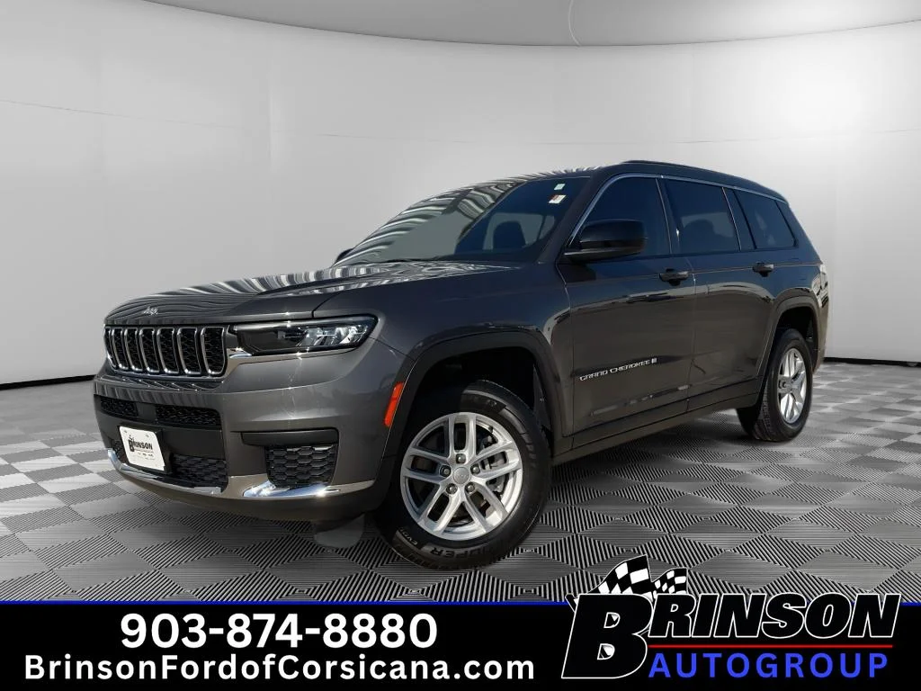 Used 2024 Baltic Gray Metallic Clearcoat Jeep Laredo X image 1