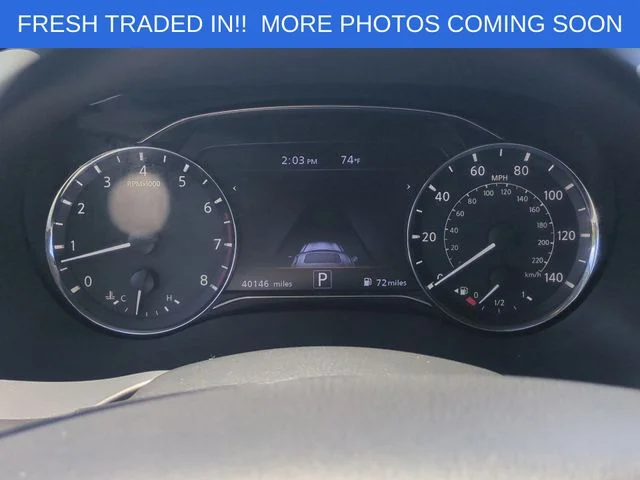 Used 2023 White INFINITI LUXE image 22