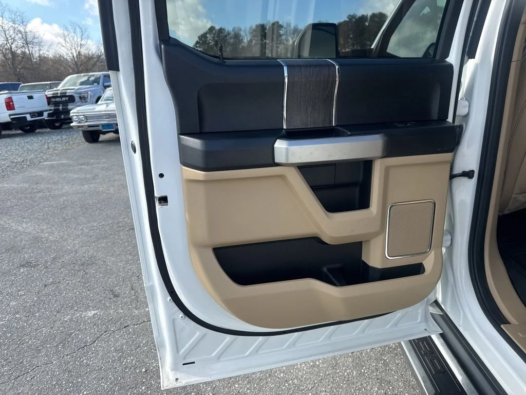 Used 2021 White Ford Lariat image 30