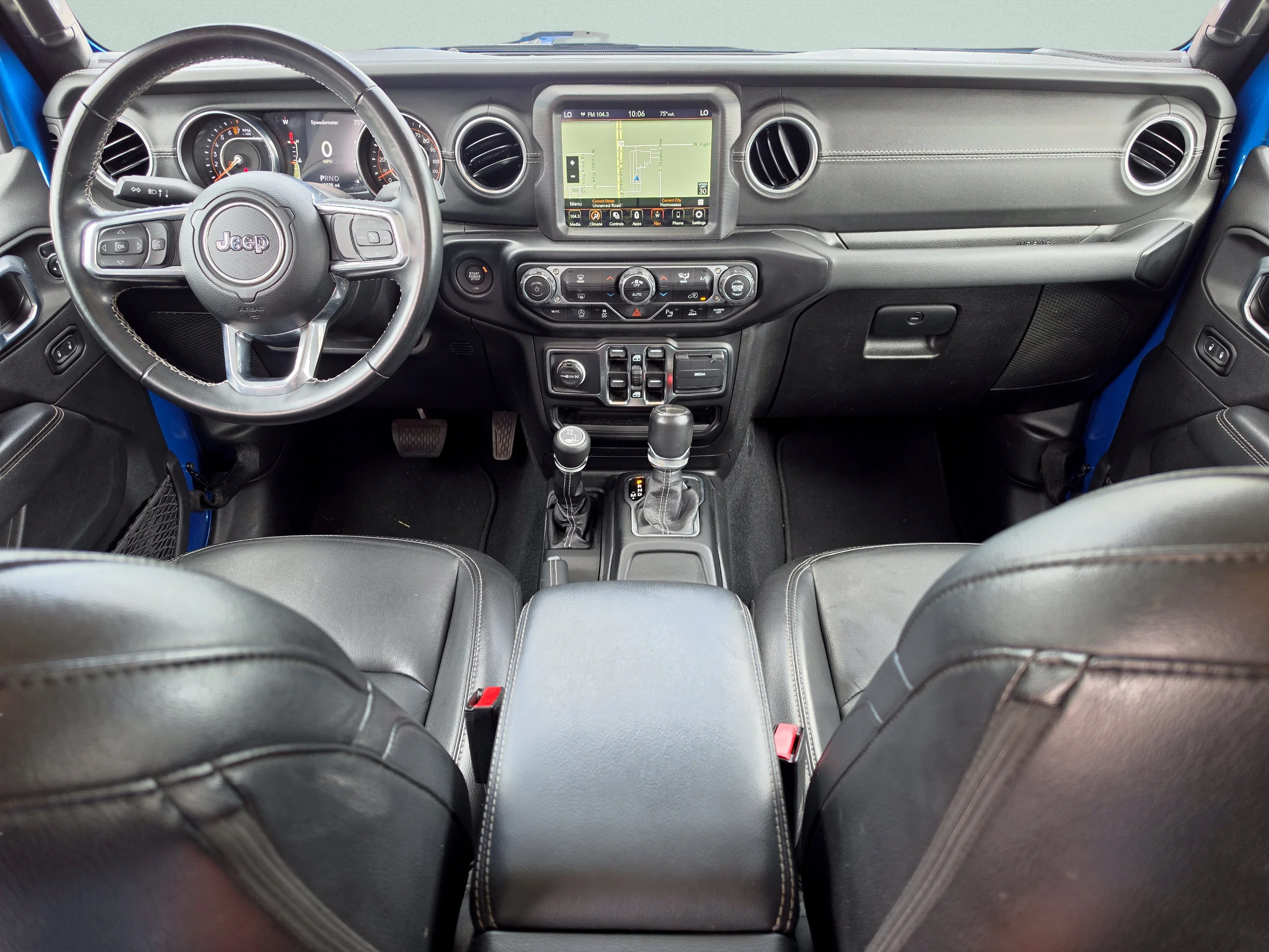 Used 2021 Hydro Blue Pearlcoat Jeep Overland image 17