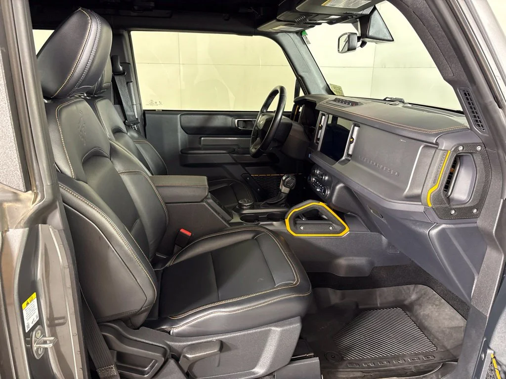 Used 2024 Gray Ford Badlands image 18