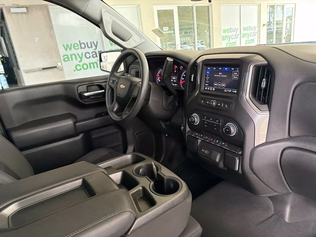 Used 2023 Black Chevrolet Custom image 24