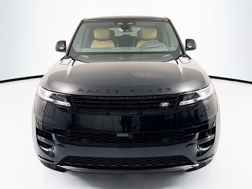 New 2026 Santorini Black LAND ROVER Dynamic SE image 2
