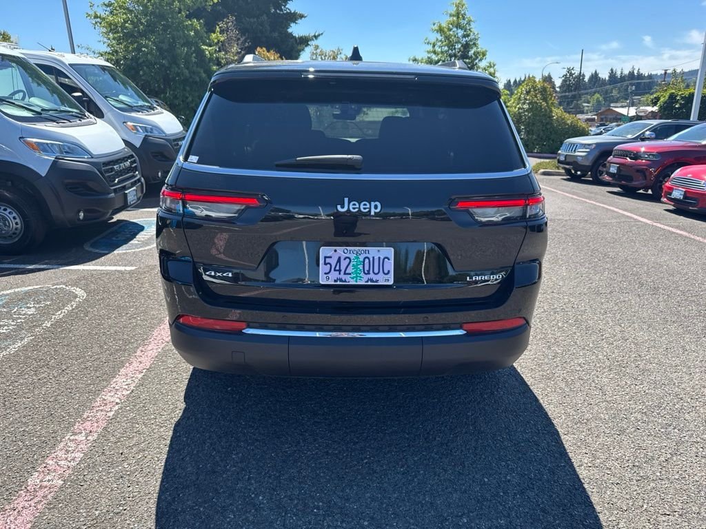 Used 2025 Black Jeep Laredo image 7