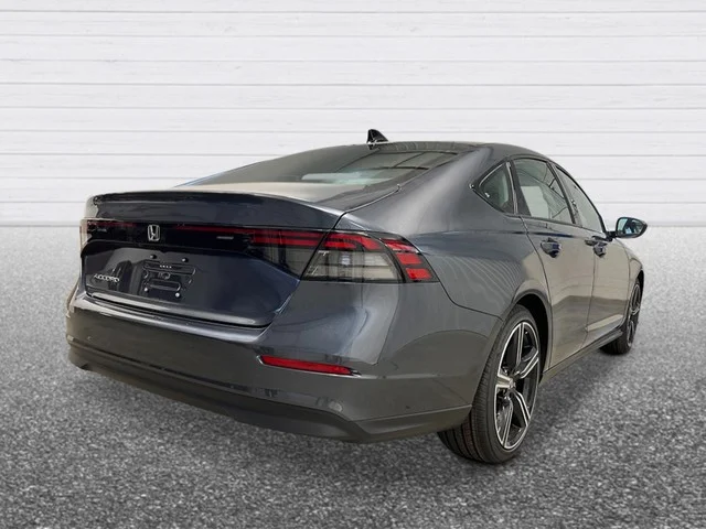 New 2026 Meteorite Gray Metallic Honda SE image 6