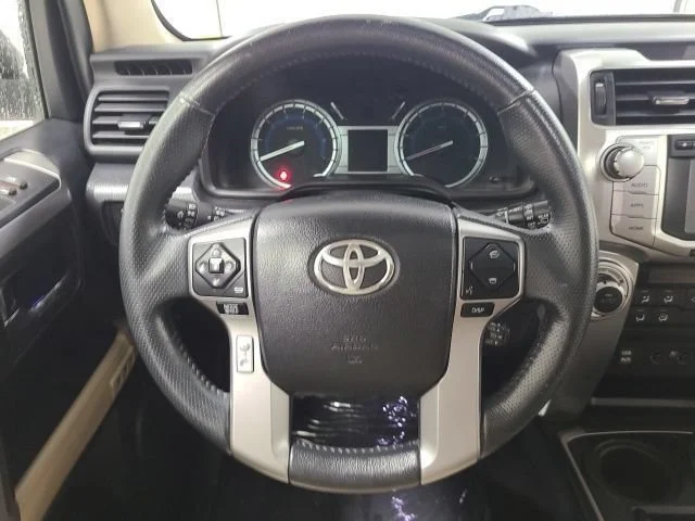 Used 2016 Blizzard Pearl Toyota Limited image 27