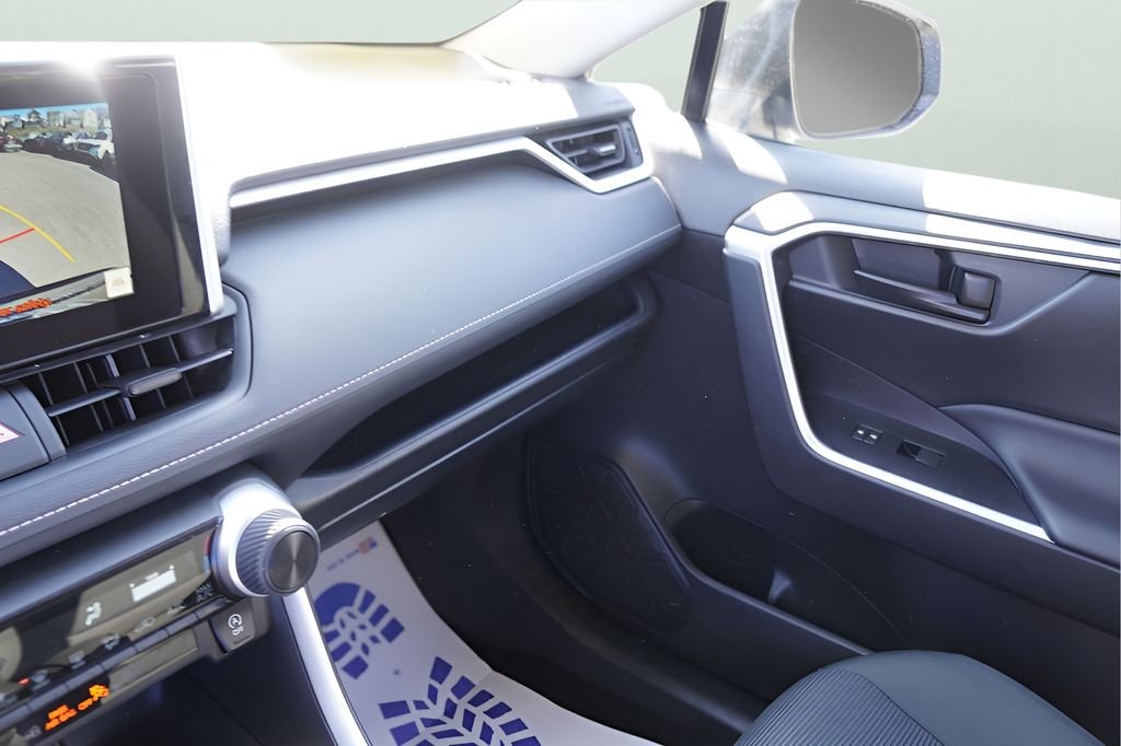 Used 2025 Silver Sky Metallic Toyota LE image 25