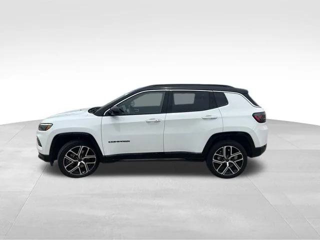Used 2025 White Jeep Limited image 3