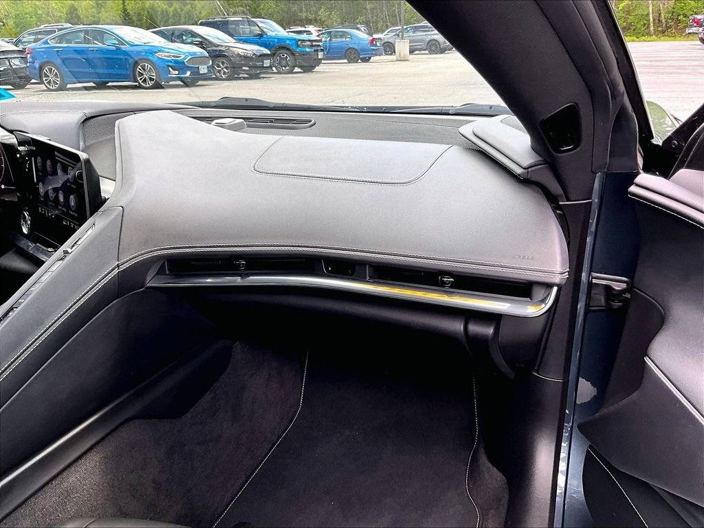 Used 2020 Shadow Gray Metallic Chevrolet Stingray image 13