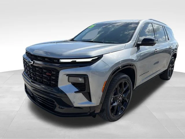 Used 2025 Gray Chevrolet RS image 3