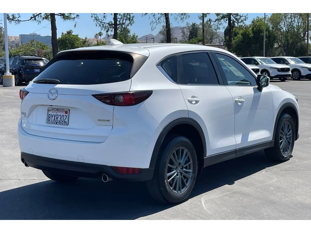 Used 2021 Snowflake White Pearl Mica Mazda Touring image 7