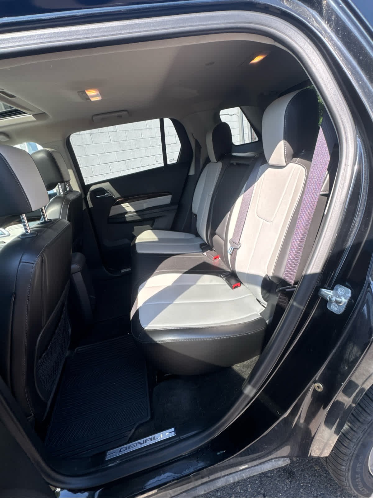 Used 2017 Ebony Twilight Metallic GMC Denali image 10