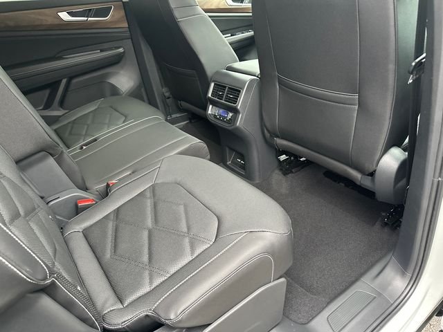 New 2026 White Volkswagen 2.0T SE image 32