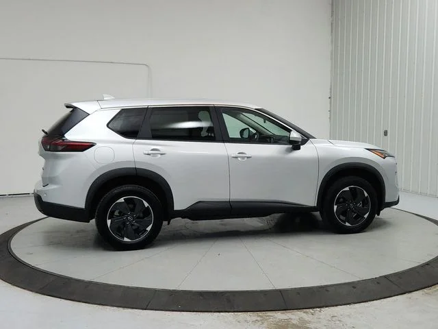 Used 2024 Silver Nissan SV image 8
