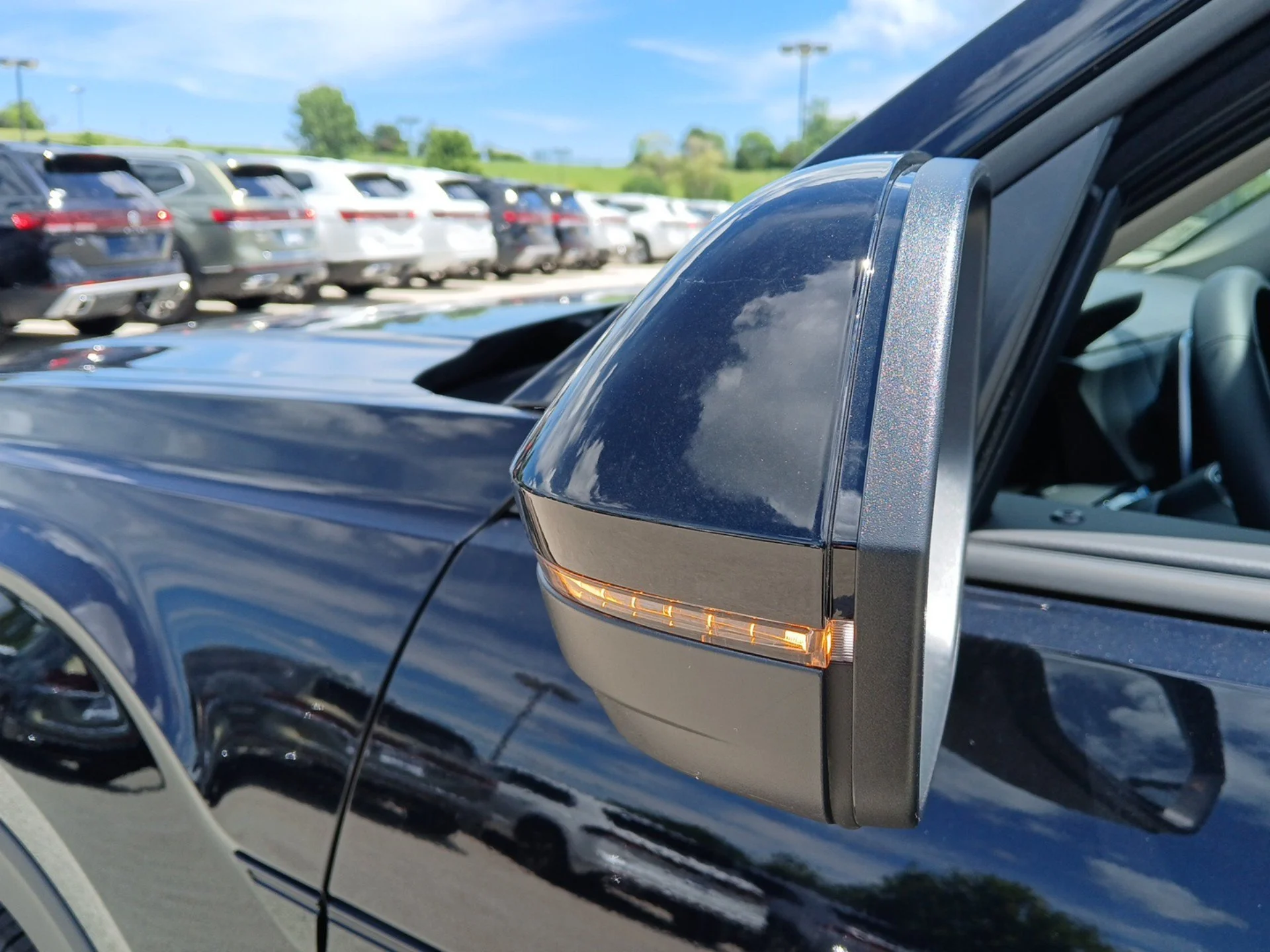 New 2026 Deep Black Pearl Volkswagen 2.0T Peak Edition image 28